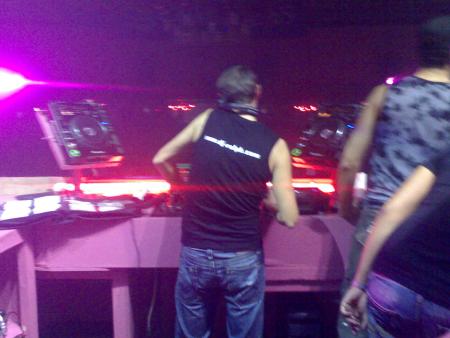 dj__tonic@hotmail.com